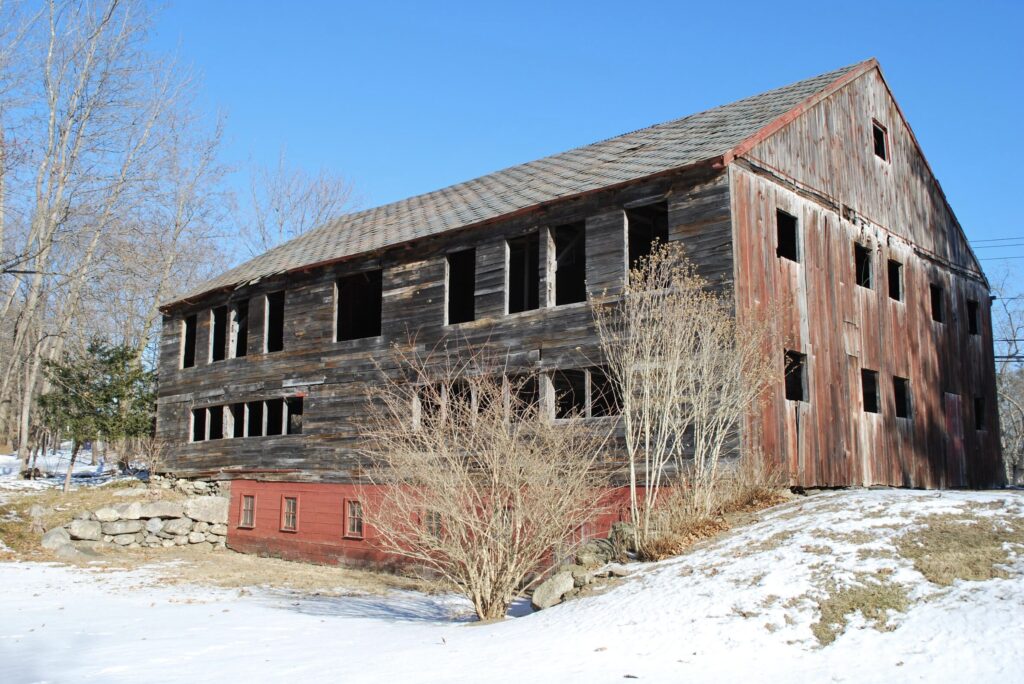 Amherst Historical Commission Introduces Barn Preservation Program